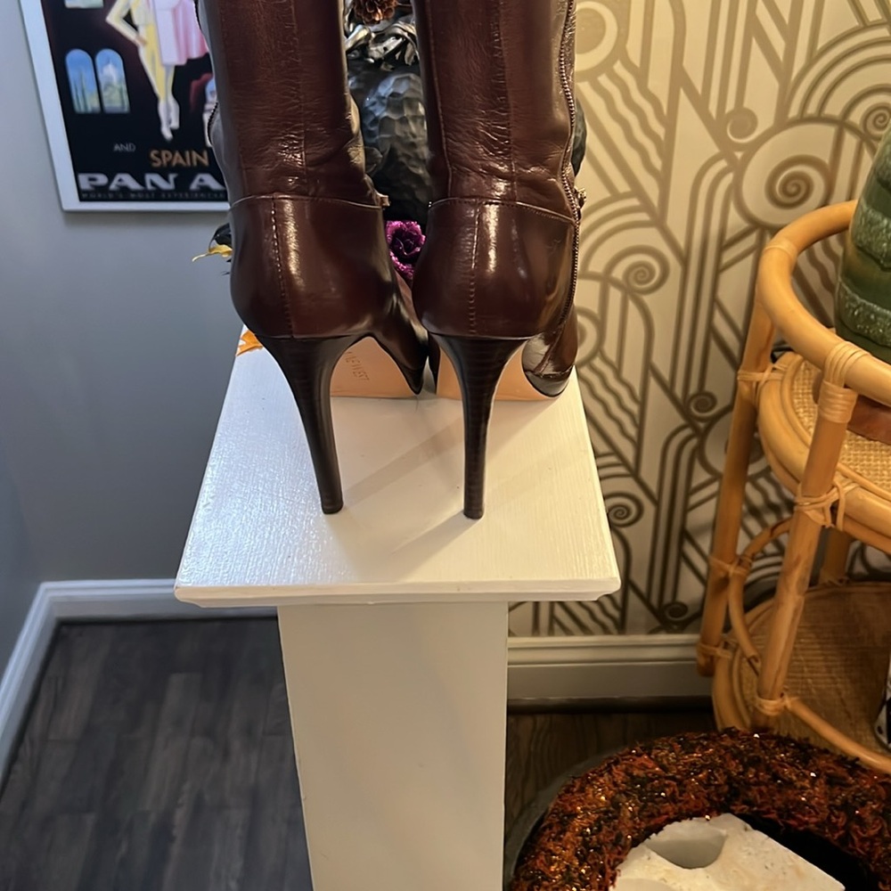 Nine West 2015 Pearson Brown Leather Boots with gold accent Sz 7 - Picture 8 of 8